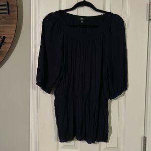 Dark blue black speckled top with waist line elastic